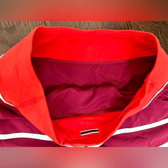 Lululemon Sz 6 Women's Red and Burgundy Shorts - Picture 2 of 5
